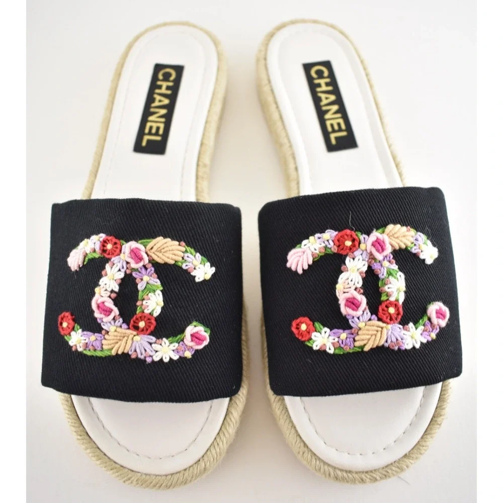 Chanel 25S Black Canvas Floral Crochet CC Logo Slide Sandal Espadrille Flat 41
